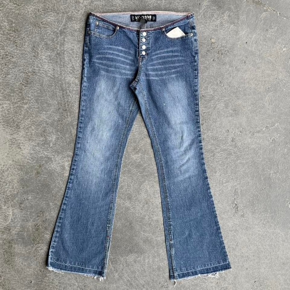 AC-3998 blue denim jeans with button fly   Size 7